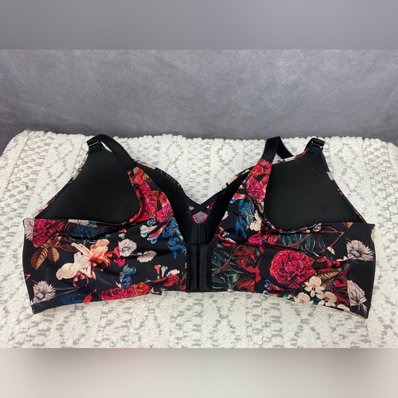 Torrid T-Shirt‎ Bra - 360° Back Smoothing Sixe 42D - Picture 7 of 10